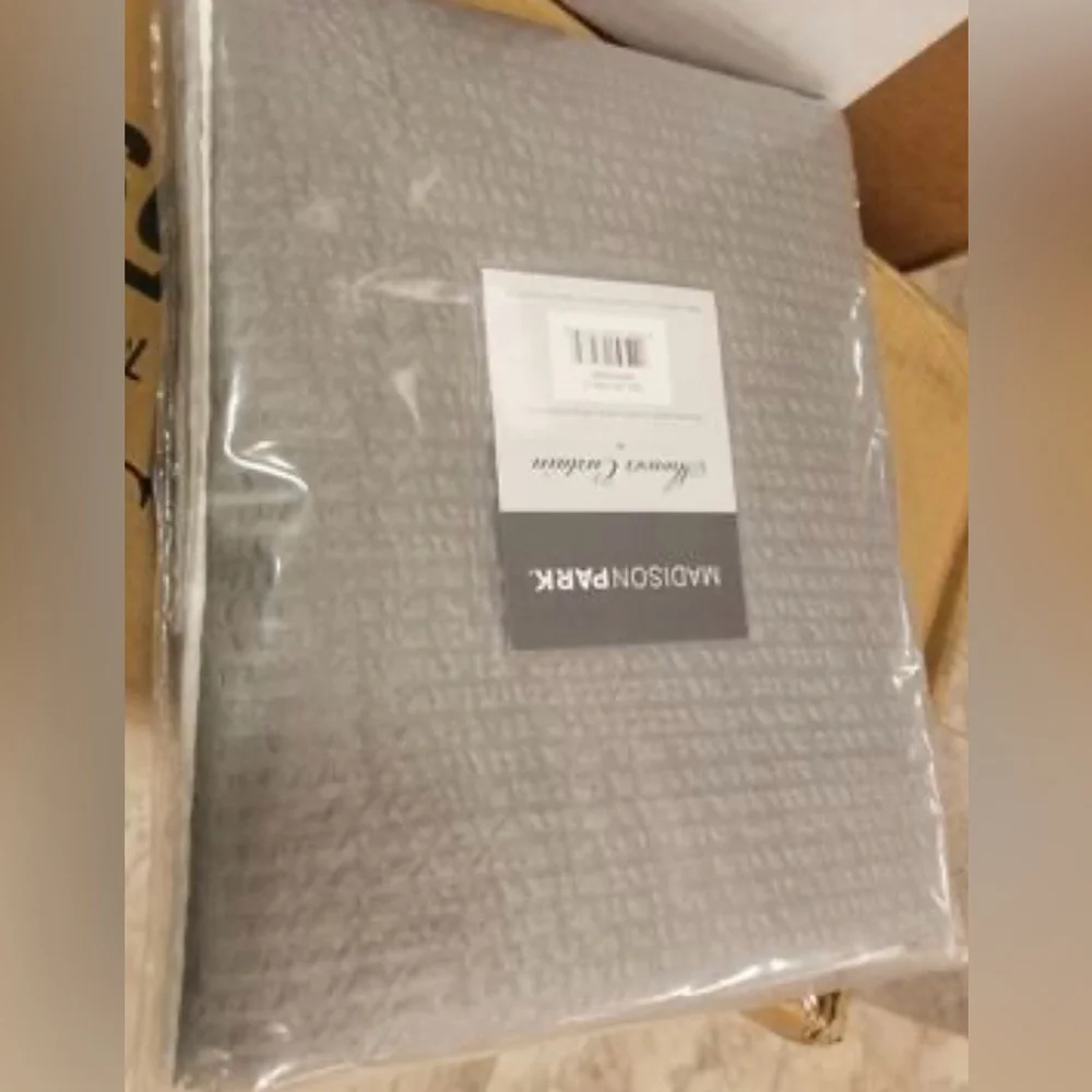 Madison Park Loire Ombre Printed Seersucker Shower Curtain - Picture 5 of 5